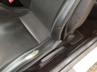 Rénovation d'un siège en cuir de Mégane RS sur Arles